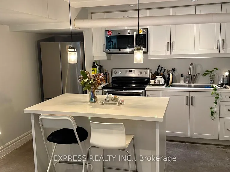 1136 Avenue Rd #B1 — Photo 4