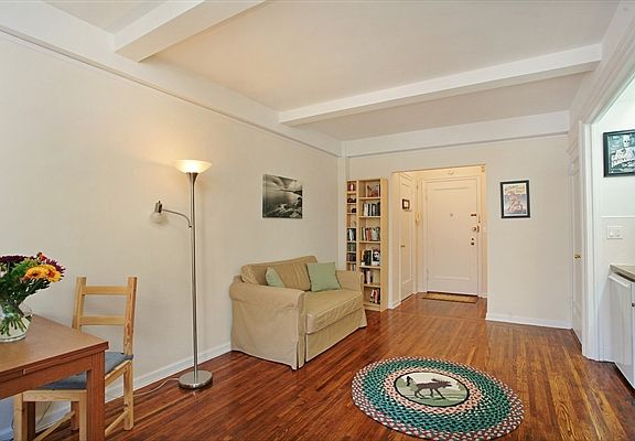 5th image of 457 W 57th St #1012