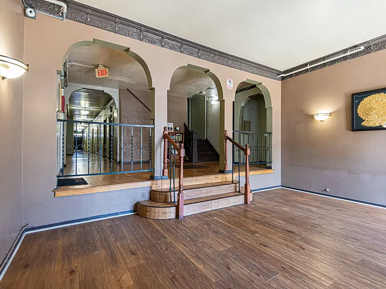 1059 S. Manhattan Pl — Photo 14