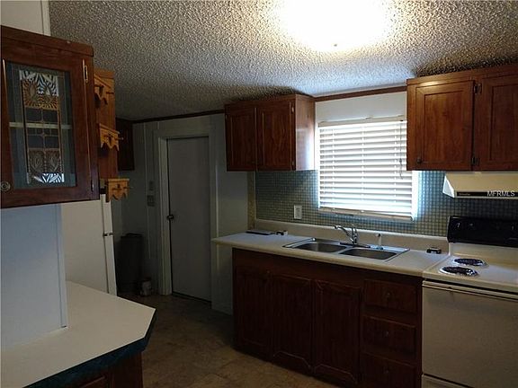 4th image of 1620 Belmont Ave