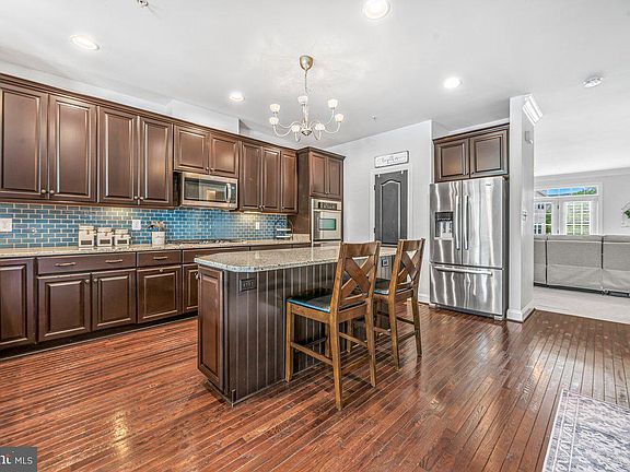2nd image of 9653 Bothwell Ln