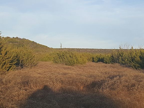 2nd image of 3940 Hwy 281