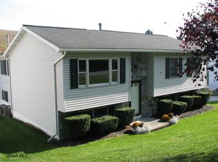 407 Logan Pl, Altoona, PA 16602
