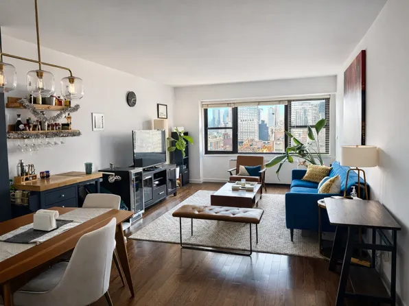 160 East 38th Street image 1 of 15