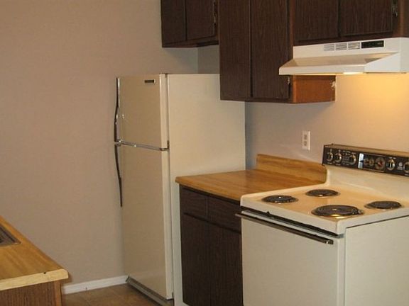 4th image of 2600 & 2602 W Godman Ave #302