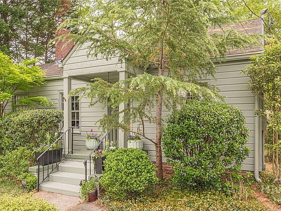 5th image of 712 Berkeley Avenue NW