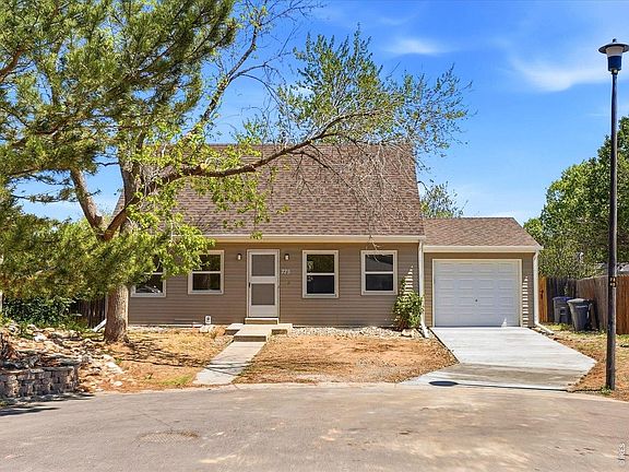 3rd image of 775 Bedivere Cir