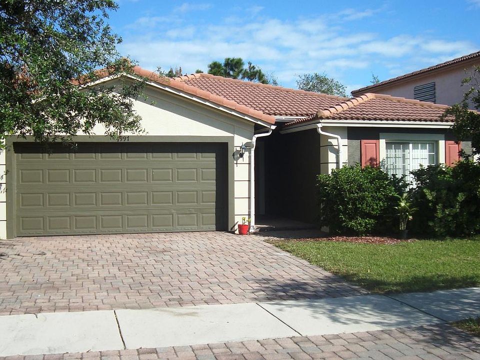 1st image of 1997 SW Marblehead Way