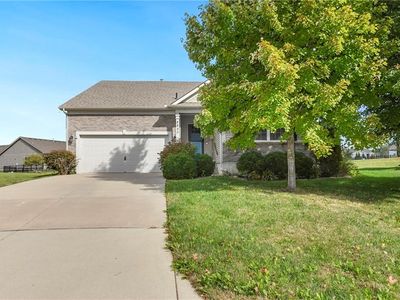 8843 Quill St, Lenexa, KS, 66227