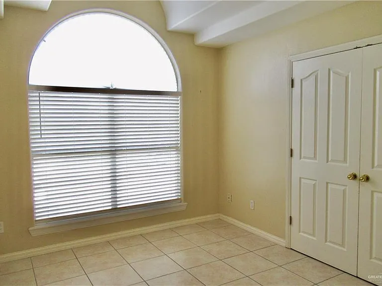 3307 Santa Teresa — Photo 23