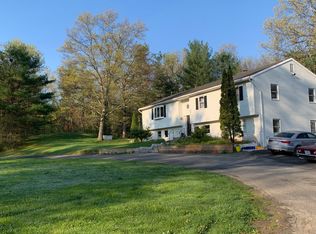 19 Old Stage Rd, Saugerties, NY 12477