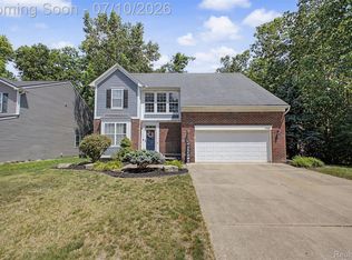 33480 Birchlawn, Westland, MI 48185