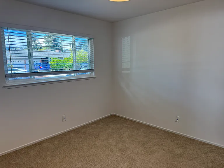 1151 Sanchez Way — Photo 6