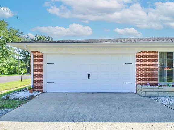 3rd image of 1236 Cynthia Dr