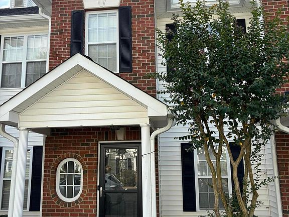 2nd image of 1868 Birmingham Dr