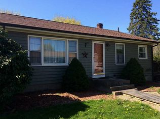 4 Roy Ave, Middletown, RI 02842