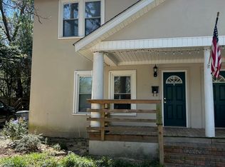 240 W New Hampshire Ave, Southern Pines, NC 28387