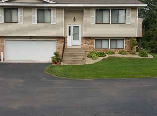 498 96th Ln NE, Blaine, MN 55434