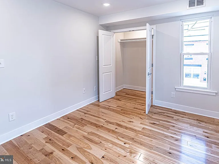 2257 Dickinson St #B — Photo 10