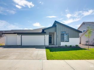 6698 S Memory Way, Meridian, ID 83642