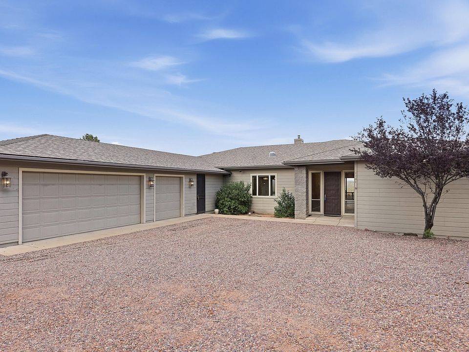 1st image of 1201 N Camelot Dr