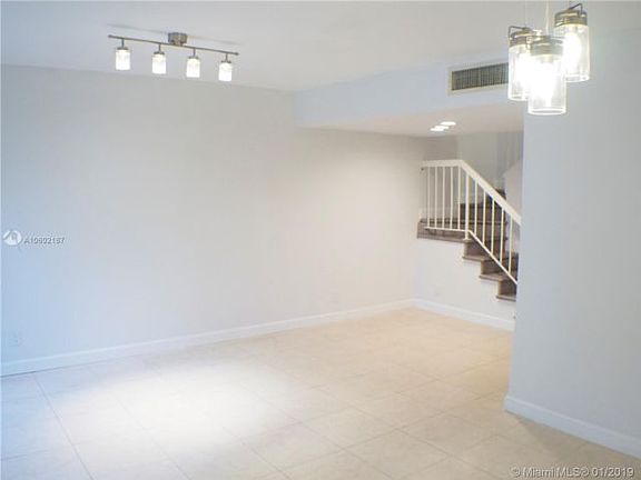 4th image of 20350 W Country Club Dr APT 117-4
