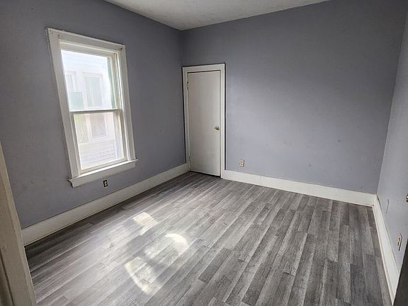 2nd image of 2555-2557 N 38th St #2555