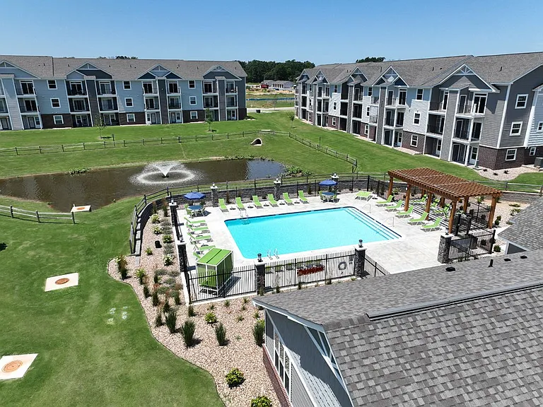 Dodson Pointe Apartment Homes — Photo 48