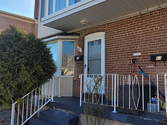 3rd image of 740 Kennedy Rd #64