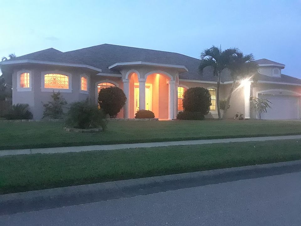 1st image of 630 Anderson Ct