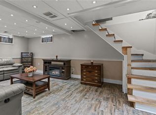 30 Fairmont Ave, Pawtucket, RI 02860