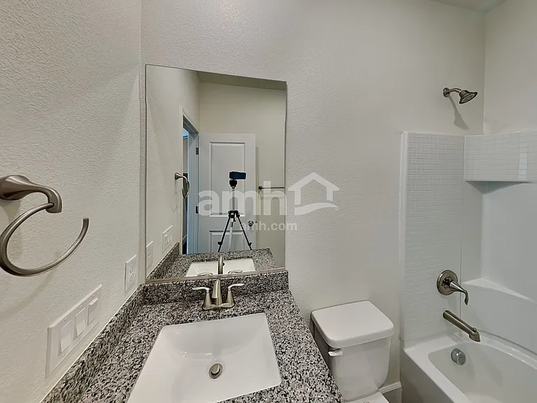 8152 Inhibition Ct — Photo 13