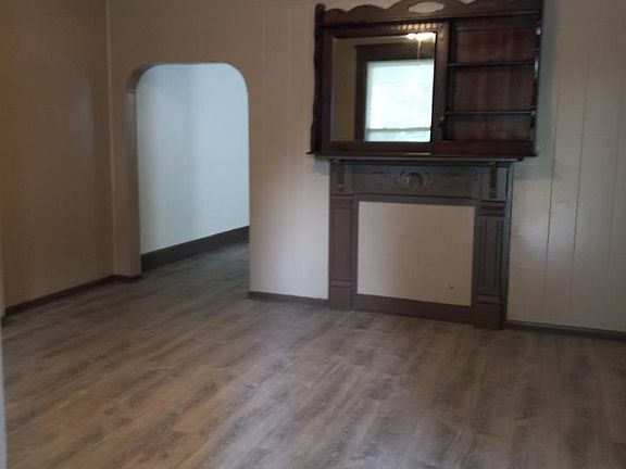 2nd image of 1522 S Alabama St