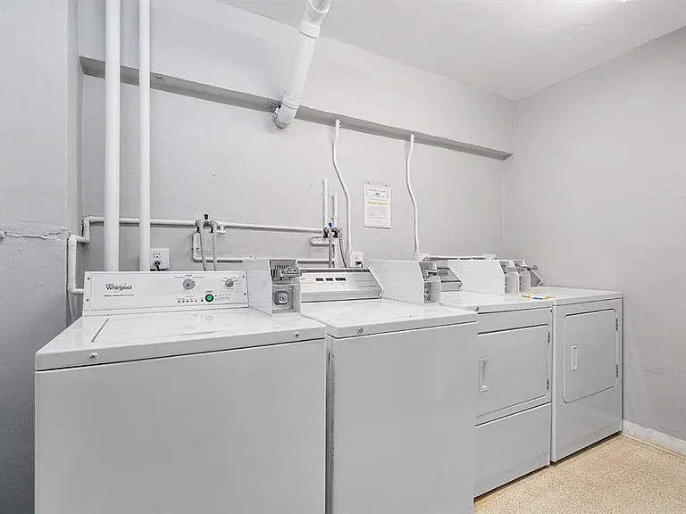 800 SE 20th Ave #407 — Photo 30