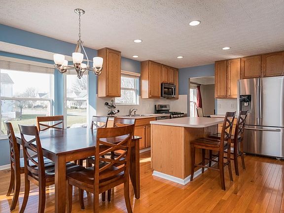 4th image of 4537 Greensbury Dr