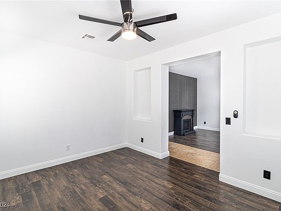 3rd image of 5520 Erin Lee Ct