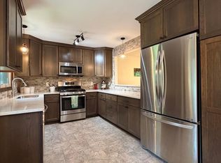 6911 Ticonderoga Trl, Eden Prairie, MN 55346