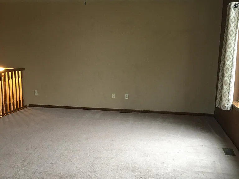 705 N Quartz Ave — Photo 3