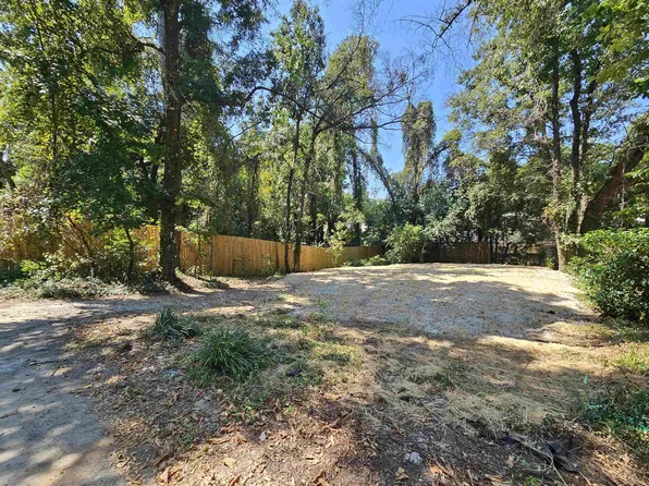 1158 Supreme Ct, Tallahassee, FL 32301