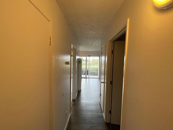 3rd image of 138 Wilson Ave