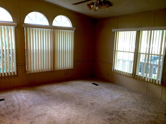 3rd image of 896 Sentinal Oak Dr