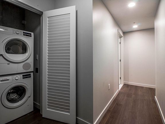 5th image of 103 Polk St #1002