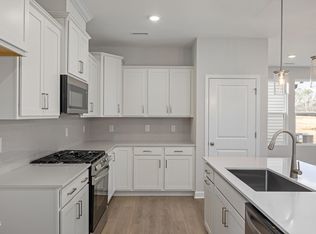 413 Longleaf Glen Ln, Zebulon, NC 27597