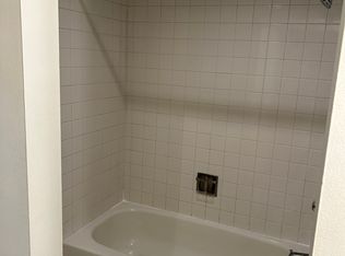 619 E Vermont St APT 8, Indianapolis, IN