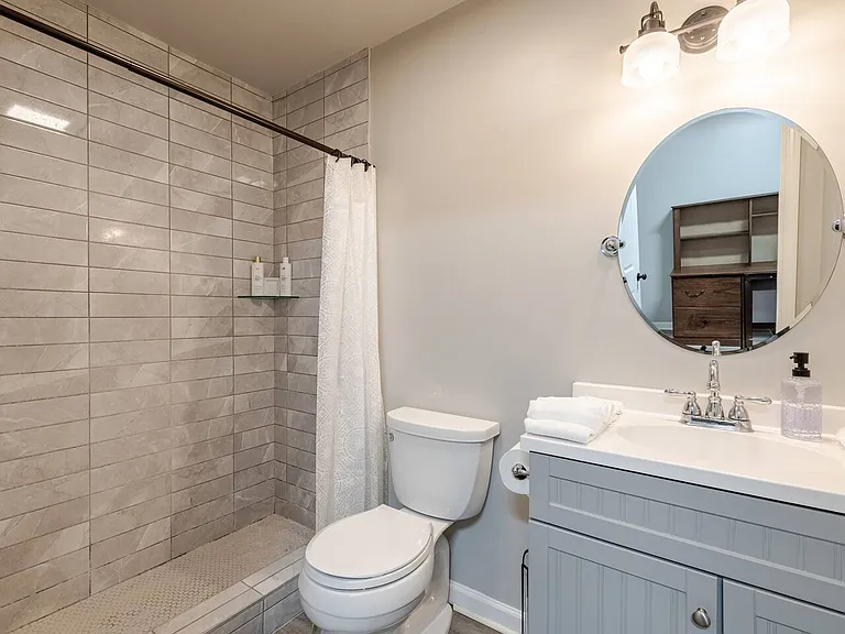 301 Rollason Dr — Photo 48