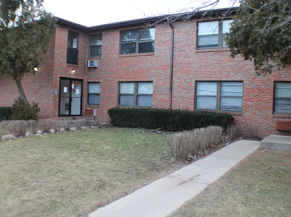 2902 31st St, Zion, IL