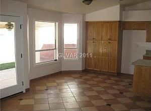 5th image of 928 San Bruno Ave