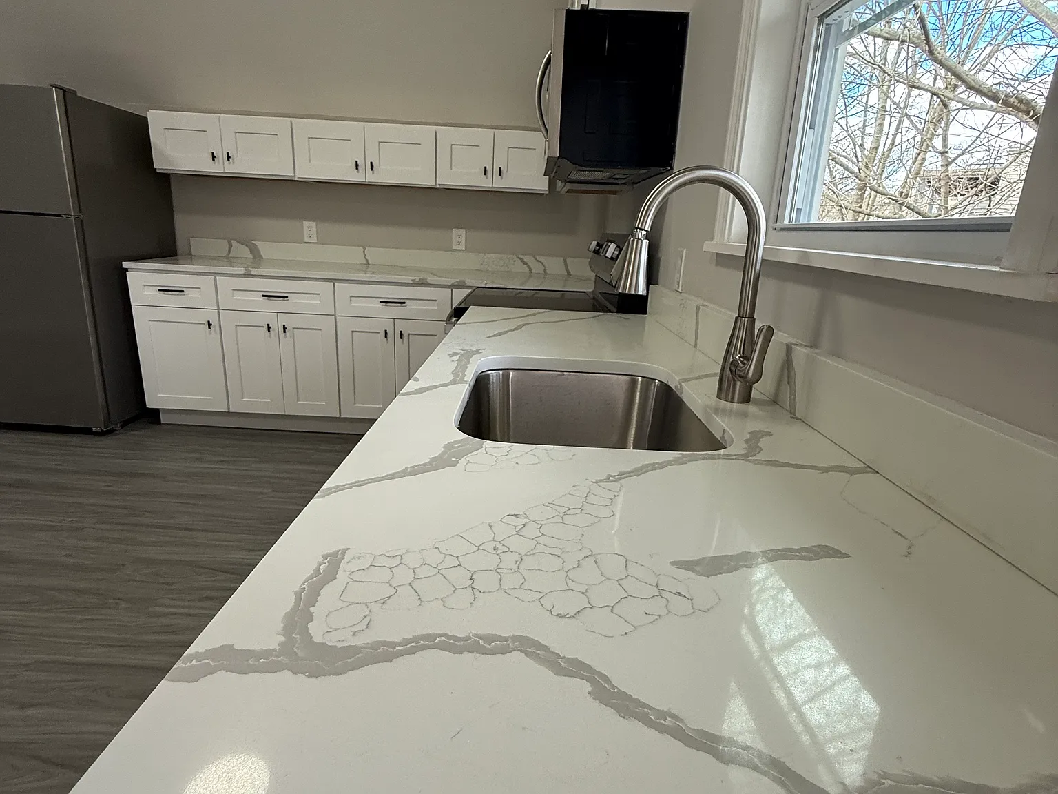 3 bed, $3,399 — Photo 2