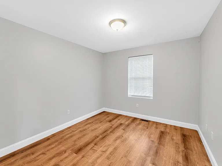 65 Marietta St #2 — Photo 9