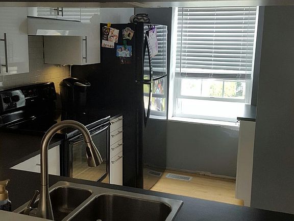 5th image of 4087 Hill St